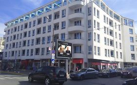 Select Apartment